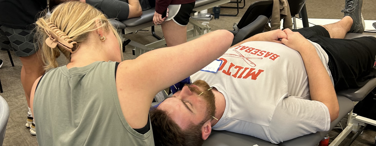 Elliott-PT-Physical-Therapy-Massachusetts-500px-dry-needling