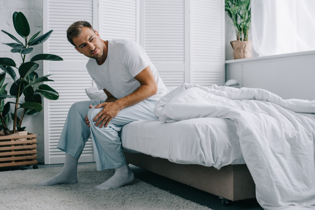 Why Knee Pain Gets Worse at Night and What It Means